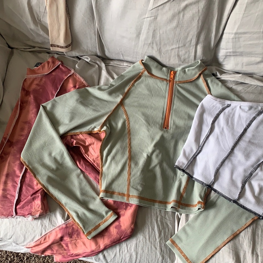 Long sleeve crop top